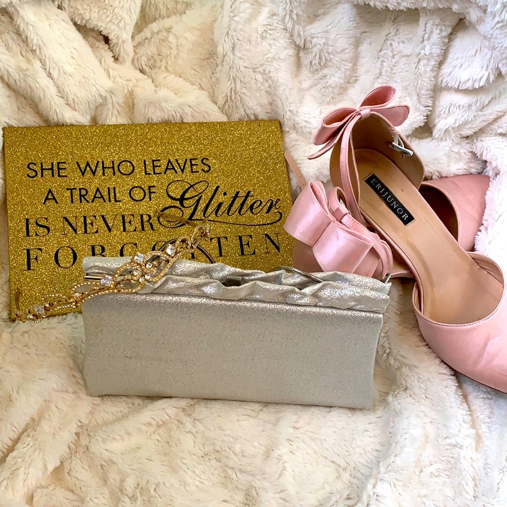 Vintage silver handbag statement piece